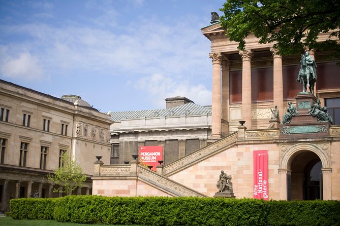 Explore Berlin Shore Excursion: Top Attractions Private Tour from Warnemuende - Key things that make this tour worth your time