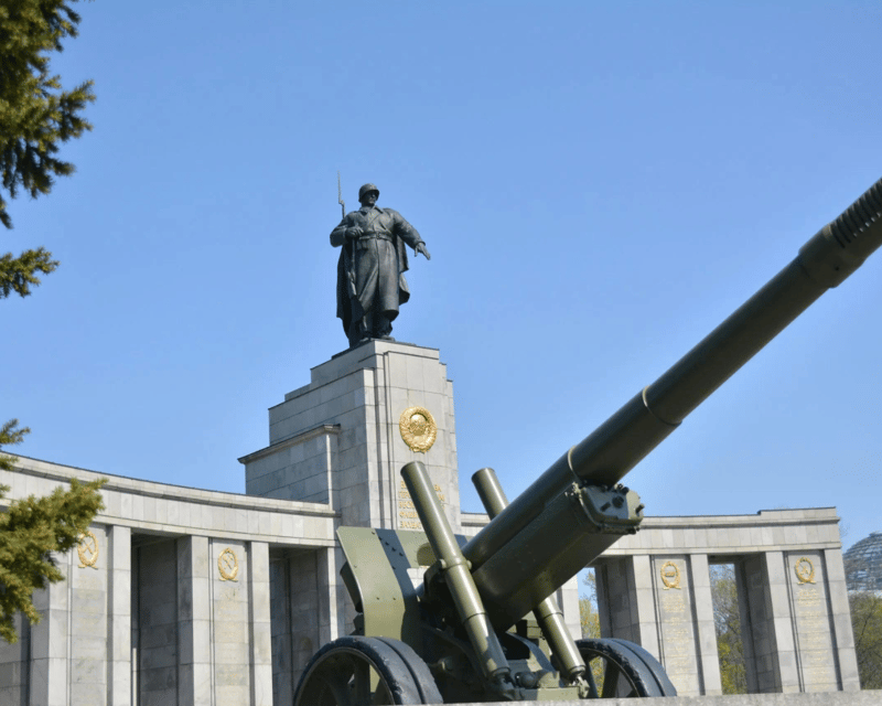 Explore Berlin Tour: History and Highlights - Reichstag and nearby political symbolism, explained in plain language