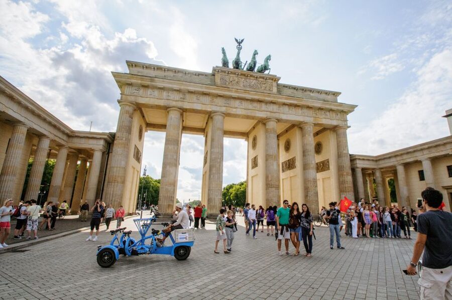 Explore Berlin: Walking Tour of All The Iconic Sites - Key points you will feel right away