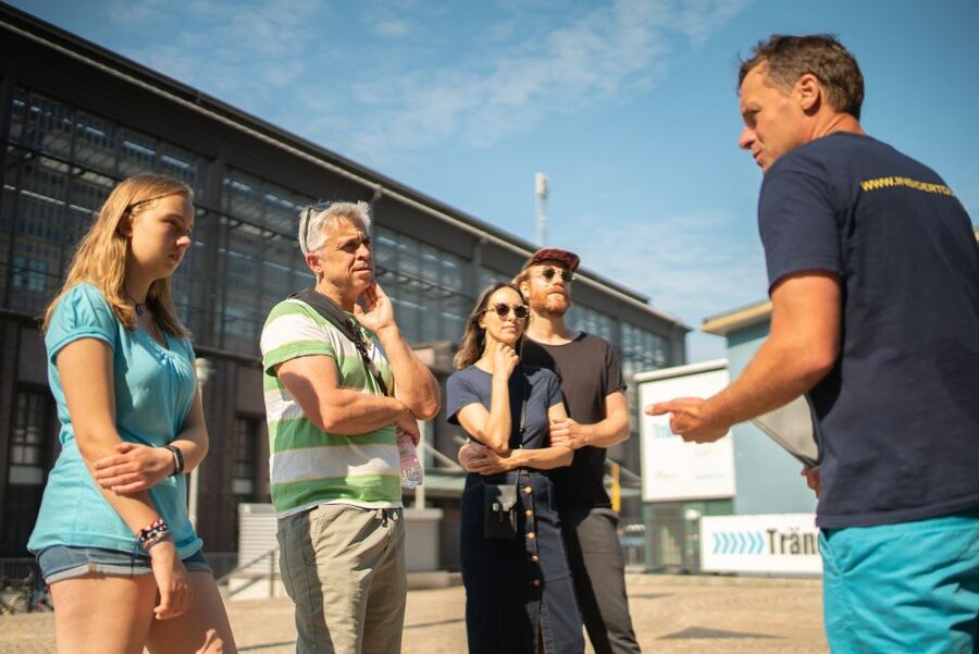 Explore Berlin: Walking Tour of All The Iconic Sites - Meeting at Friedrichstrasse, then getting your bearings fast