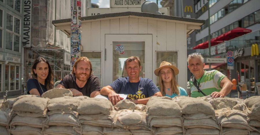 Explore Berlin: Walking Tour of All The Iconic Sites - The 3-hour pacing: how the tour covers so much without feeling rushed