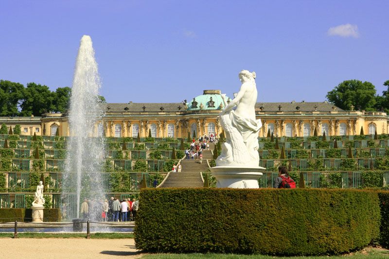 From Berlin: Gardens & Palaces of Potsdam Bike Tour - Sanssouci Palaces and Gardens: Power in Stone, Order in Space
