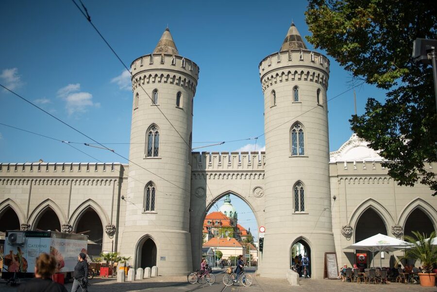 From Berlin: Gardens & Palaces of Potsdam Bike Tour - Getting From Alexanderplatz to Potsdam Without Fuss