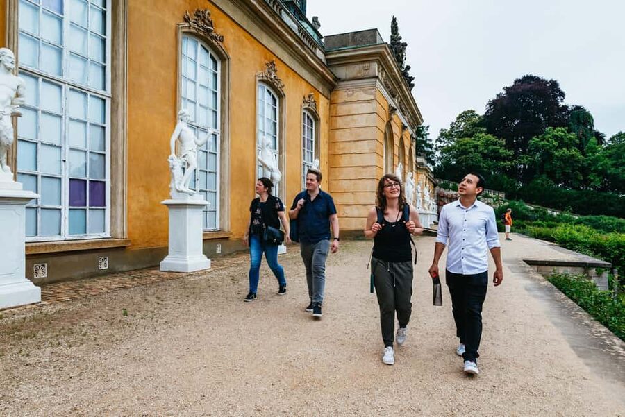 From Berlin: Potsdam and Sanssouci Palace Tour with Entry - The bus ride that sets context: Dutch Quarter and Alexandrovka viewpoints