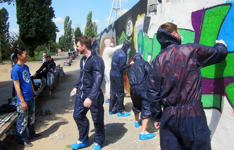 Graffitiworkshop Berlin - From styles to sketches: the workshop’s smart warm-up before spraying
