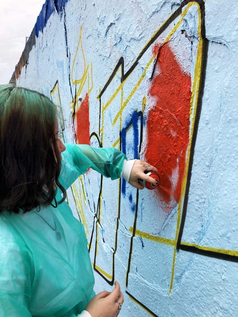 Graffitiworkshop Berlin - Safety and comfort: the gear they provide and the reality of spray paint