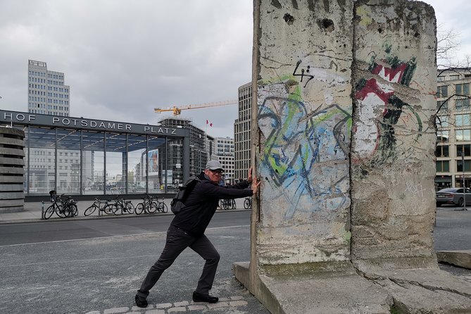 Group Walking Tour (1 - 20 people): 3 Hours the Wall, Third Reich, WW2, Cold War - Timing, Weather, and Getting Around Without Headsets