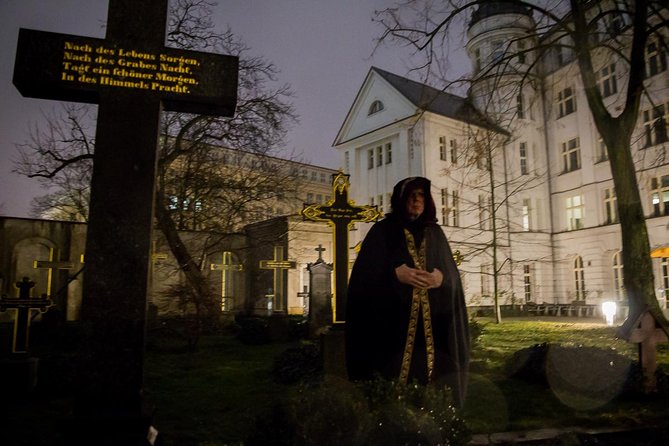 Gruseltour Berlin Haunted Ghost Walk 90-minute at Berlin Mitte city center - Weather Rules, Comfort, and What to Wear
