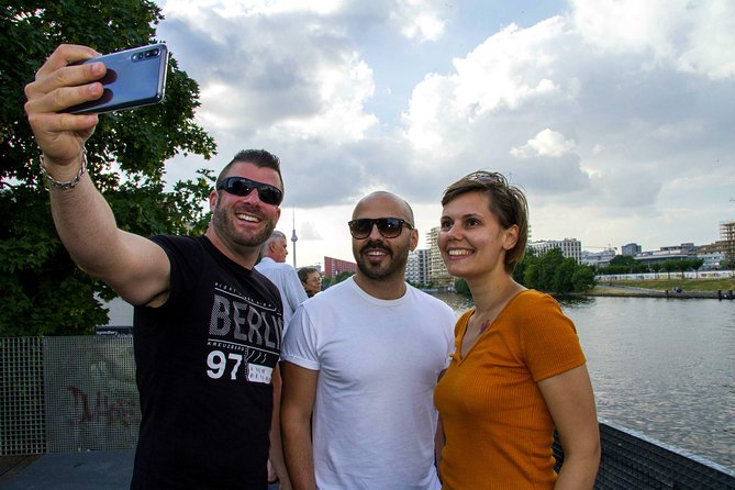Highlights & Hidden Gems With Locals: Best of Berlin Private Tour - The flexible route idea, and why it can be a plus