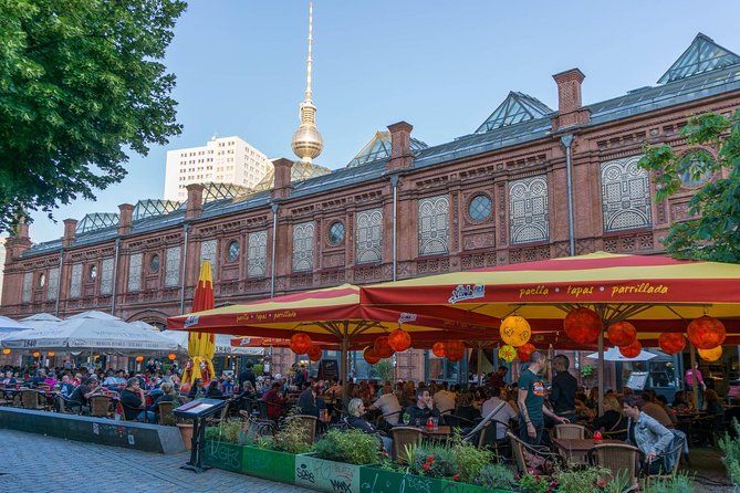 In Search of Jewish Berlin Walking Tour - Stop 3: Die Hackeschen Hoefe and the Scheunenviertel story in streets