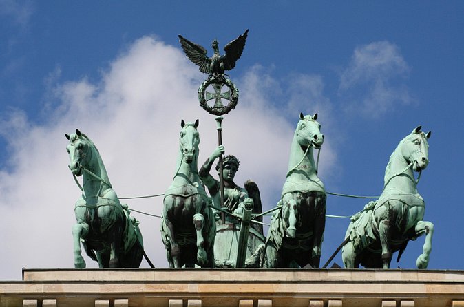 Individual city tour Berlin for max. 8 persons - The reconstructed palace, the Berlin Cathedral view, and the café-friendly Nikolaikirche area