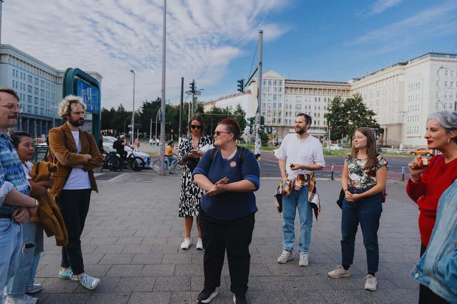 Karl-Marx-Allee Walking Tour: Berlin’s Socialist History - Starting at U Frankfurter Tor, and getting your bearings fast