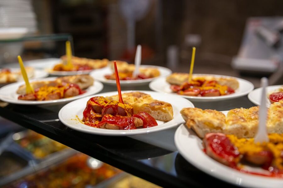 Kreuzberg: Culinary Food Tour - Martin Luther King and GDR stories, without turning bleak