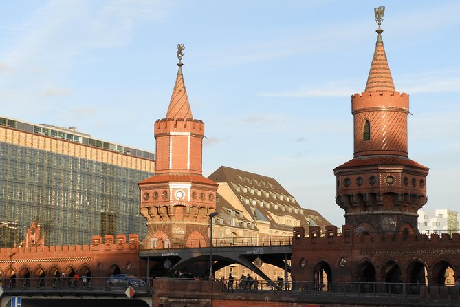 Kreuzberg kulinarisch – Die Food Tour - What stops feel like on the ground: eating while walking Kreuzberg