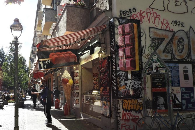 Kreuzberg kulinarisch – Die Food Tour - Guides who do the talking, in a way that helps you picture it