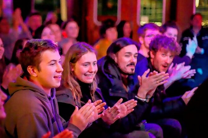 Laughing Spree - English Comedy Show on a Boat - Drinks and the Pre-Show Mood