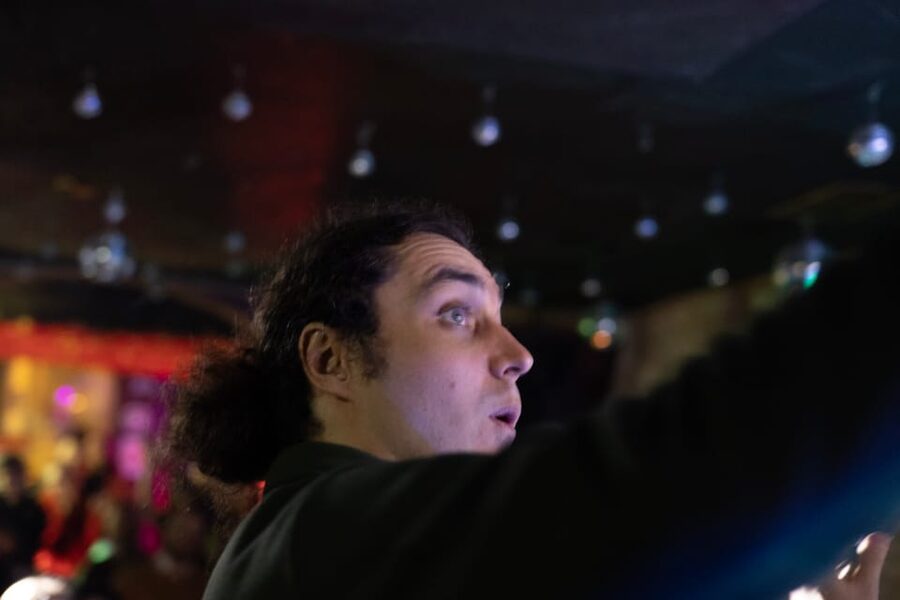 Love in Berlin Comedy Show - The free shot moment: quick, fun, and part of the show’s tone