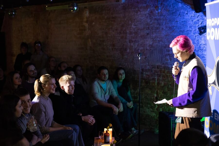 Love in Berlin Comedy Show - Aftershow party and bar access: the real social payoff