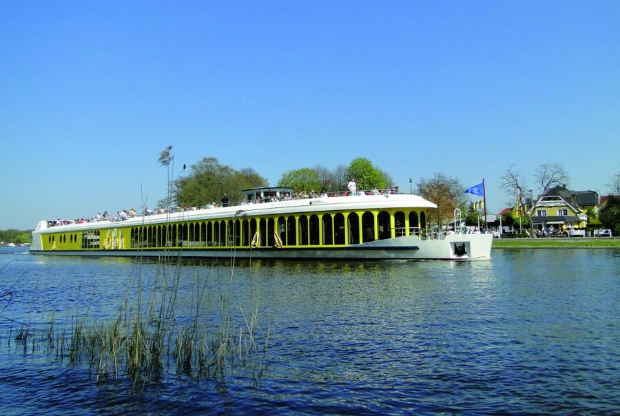Potsdam by Boat: Island Cruise - Sacrow to Paretz Canal: a different angle on north Potsdam
