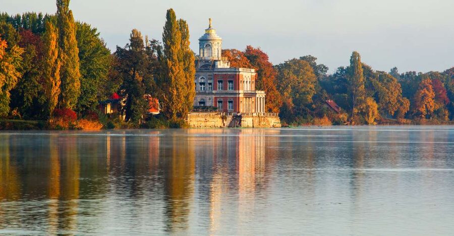 Potsdam: City and Castles Tour - Potsdam by bus: inner-city sights, the Dutch Quarter, and Glienicker Bridge