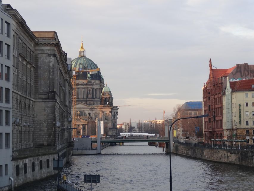 Private Berlin In a Day History Tour With Expert Guide - A Private 6-Hour Sprint Through Berlin’s Turning Points