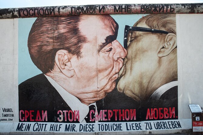 Private Cold War Berlin: Espionage, Berlin Wall, a Divided City - The Cold War, in human scale, from Bernauer Straße to Berlin’s border line