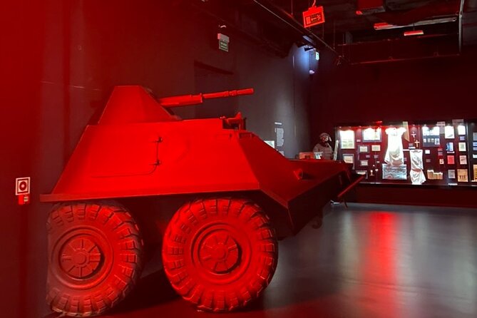 Private Day Tour to Germany and Poland - Traces of World War 2 - Berlin pickup, the drive snack kit, and the rhythm of the day