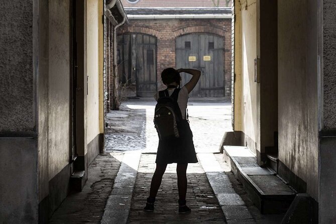 Private Photo Tour in Kreuzberg - Stop 3: Oranienstraße Courtyards, Access, and What Makes a Back Yard Worth It