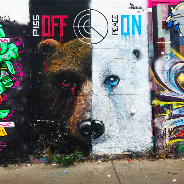 Private Street Art Walking Tour in Berlin-Friedrichshain - Friedrichshain Streets: A Photo Stop That Should Feel Like Part of Real Life