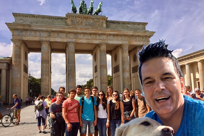 Private Taxi Tour City East & West History and Architecture 3-4h - The route that connects Prussian ambition to modern Berlin