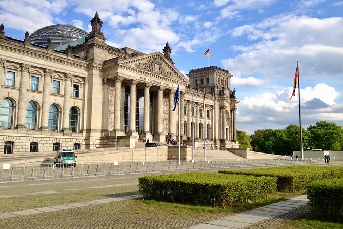 Private Taxi Tour of Berlin East and West and Neighbourhood approx. 4-6h - Kulturforum architecture and the Sony Center, modern Berlin you can picture in motion