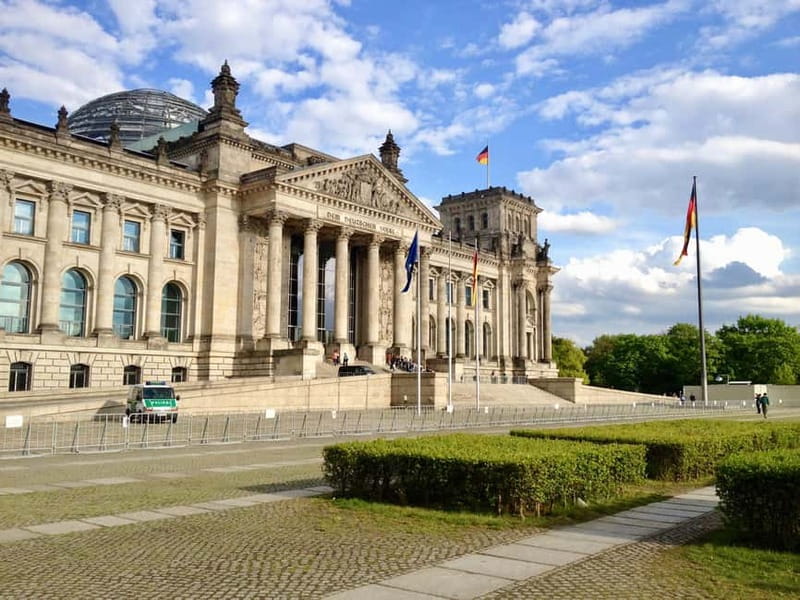 Private Taxi Tour through Berlin East and West and Kiez 4-6h - Potsdamer Platz, the death strip idea, and how the Wall shaped the city