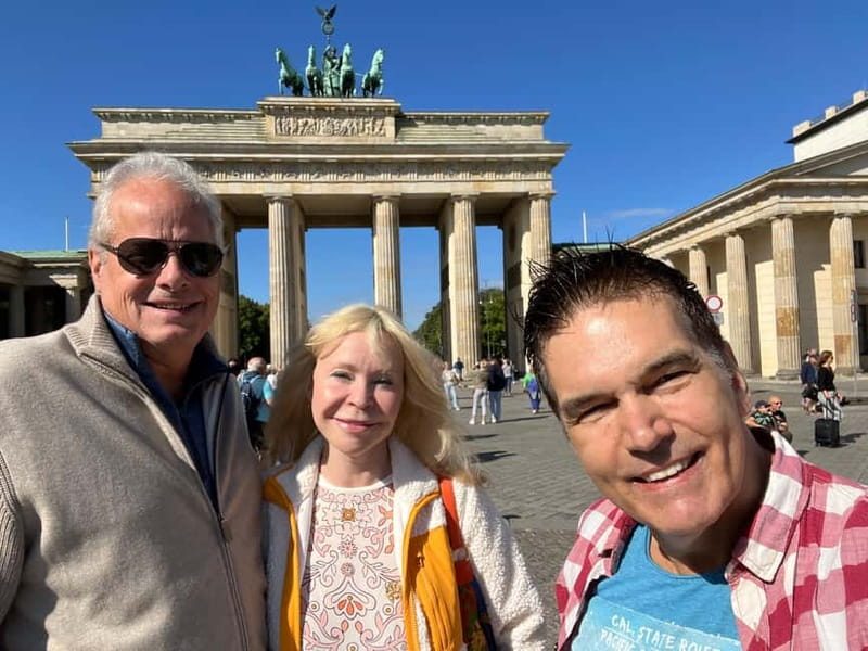 Private Taxi Tour through Berlin East and West and Kiez 4-6h - Topography of Terror and Checkpoint Charlie, where the explanations pay off