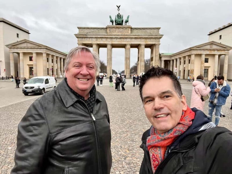 Private Taxi Tour through Berlin East and West and Kiez 4-6h - Museum Island and the “old city core” route you can actually finish