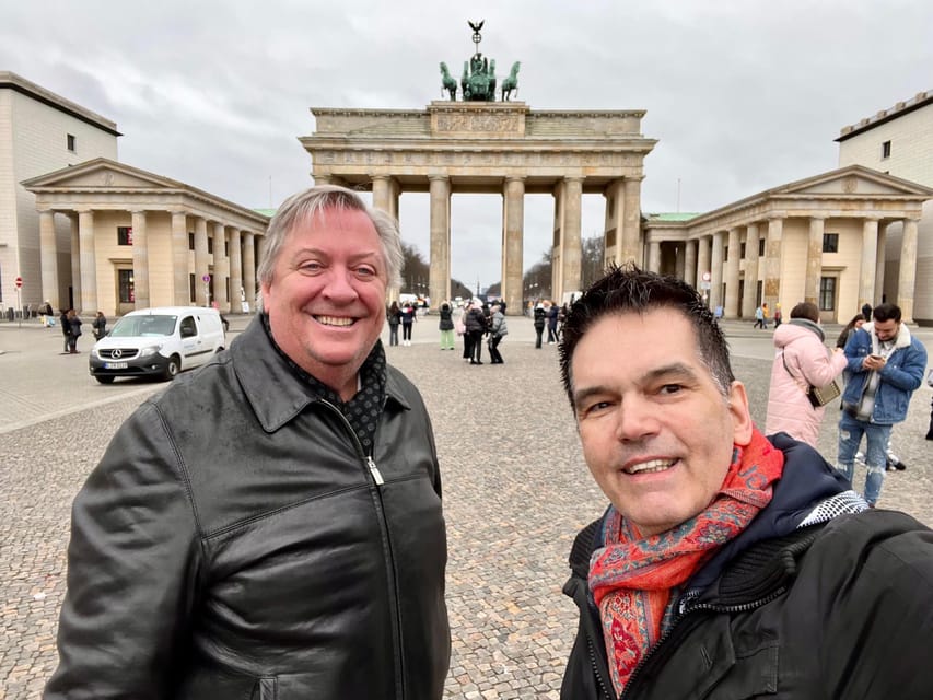 Private Taxi Tour through Berlin Extended & Relaxed ca 6-8h - Lunch and café breaks that keep the day human