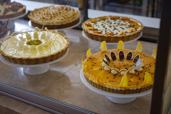 Private Tour: Daytime Food Tour Trends & Classics - Trends and classics: getting both without food fatigue