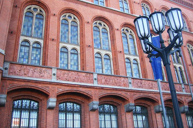 Private tour of Berlin - How the guide shapes the tour: pacing, clarity, and real personality