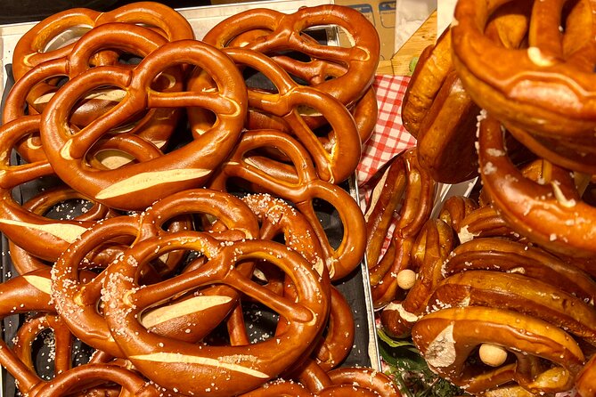 Private Tour: Secret Food Tours Berlin - Stop 3: 19th-century street art alleyways, courtyards, cinemas, and cafes