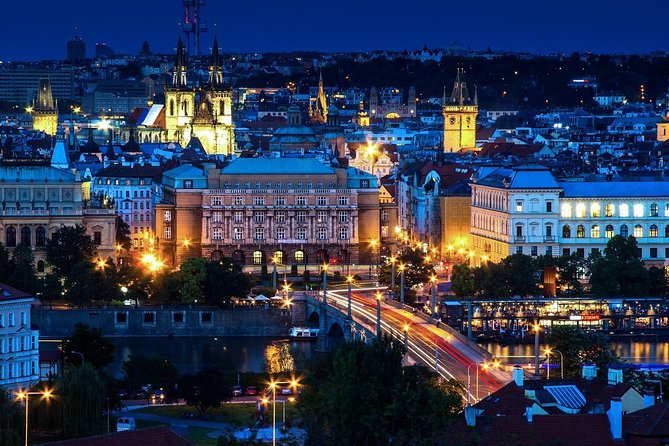 Private Transfer from Berlin to Prague, Hotel-to-hotel, English-speaking driver - Who This Transfer Suits Best in Berlin to Prague Travel