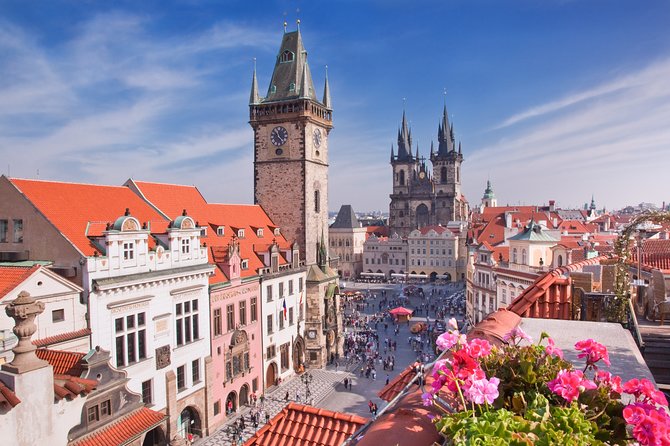 Private Transfer from Berlin to Prague with 2h of Sightseeing - Vehicle options that fit families, luggage, and real schedules