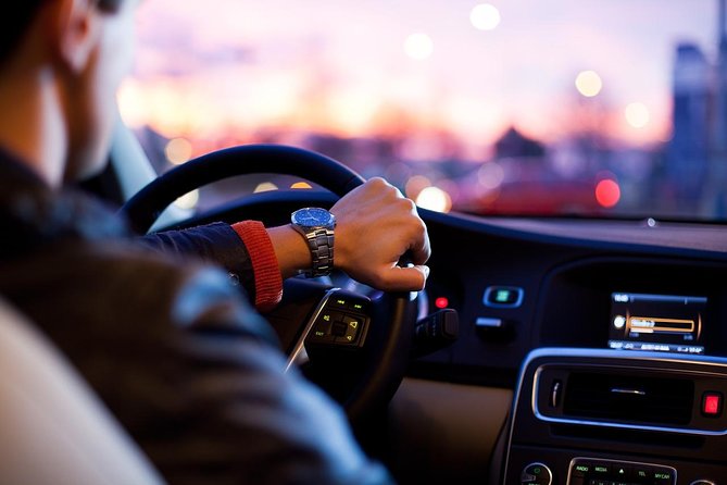 Private Transfer from Berlin to Prague with 4h of Sightseeing - A Private Transfer That Actually Lets You See Something