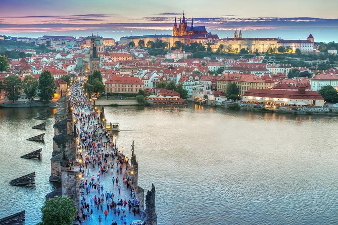 Private Transfer from Berlin to Prague with 4h of Sightseeing - Driving Day Logistics: Comfort, Cleanliness, and How Private Works