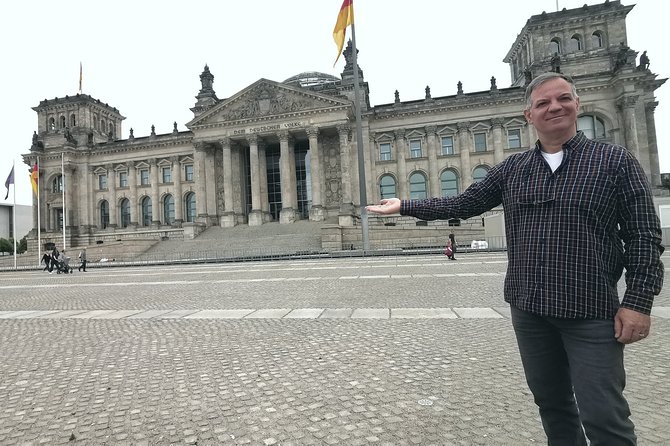 Private Walking Tour Berlin 3 hours: Brandenburg, Historic Center - The historic-center spine: Brandenburg Gate, Unter den Linden, and big-city orientation