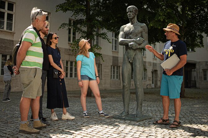 Private Walking Tour: World War 2 and Cold War Sites in Berlin - How the tour starts: meet your guide and set the theme