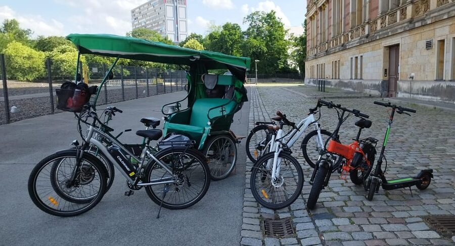 Promotion Berlin Rickshaw Shared Guide (Combo Vehicle Group) - Getting Started at Weinbergsweg 6 (Rosenthaler Platz Area)