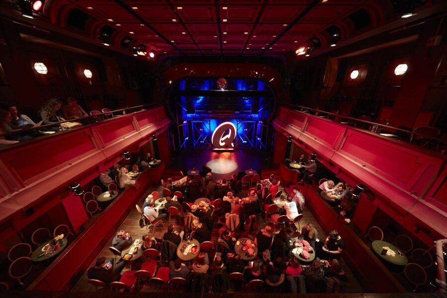 Quatsch Comedy Club Berlin: Die Late Night Show - Ticket Value: What You Pay, What You Get, and What to Add Yourself