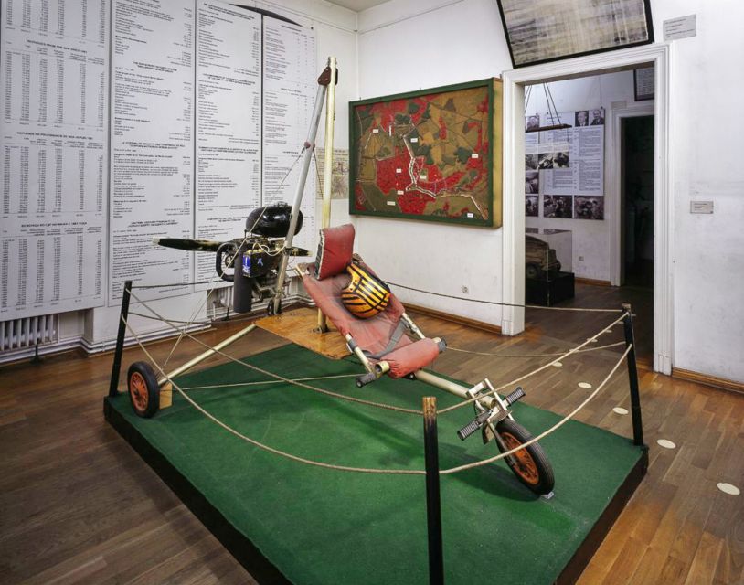 Skip-the-Line: Berlin Wall Museum at Checkpoint Charlie - Start at Friedrichstraße 43-45 and get in without waiting