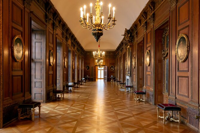 Skip-the-line Charlottenburg Palace Private Tour & Transfers - The New Wing Choice: Golden Gallery, Chinese Room, and Rococo Sparkle