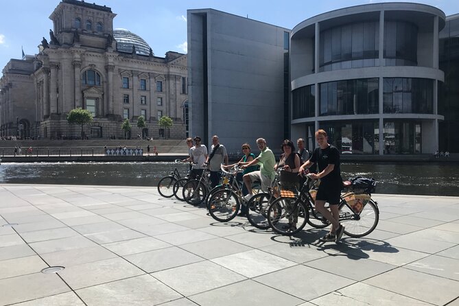 Small-Group Historical Bike Tour in Berlin - Why a small-group Berlin bike tour works for big history