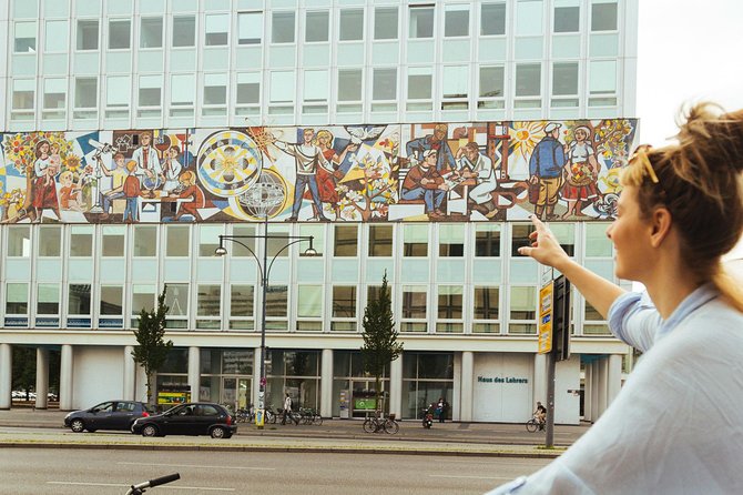 The Beauty of Berlin by Bike: Private Tour - Rolling into Cold War Berlin at Checkpoint Charlie